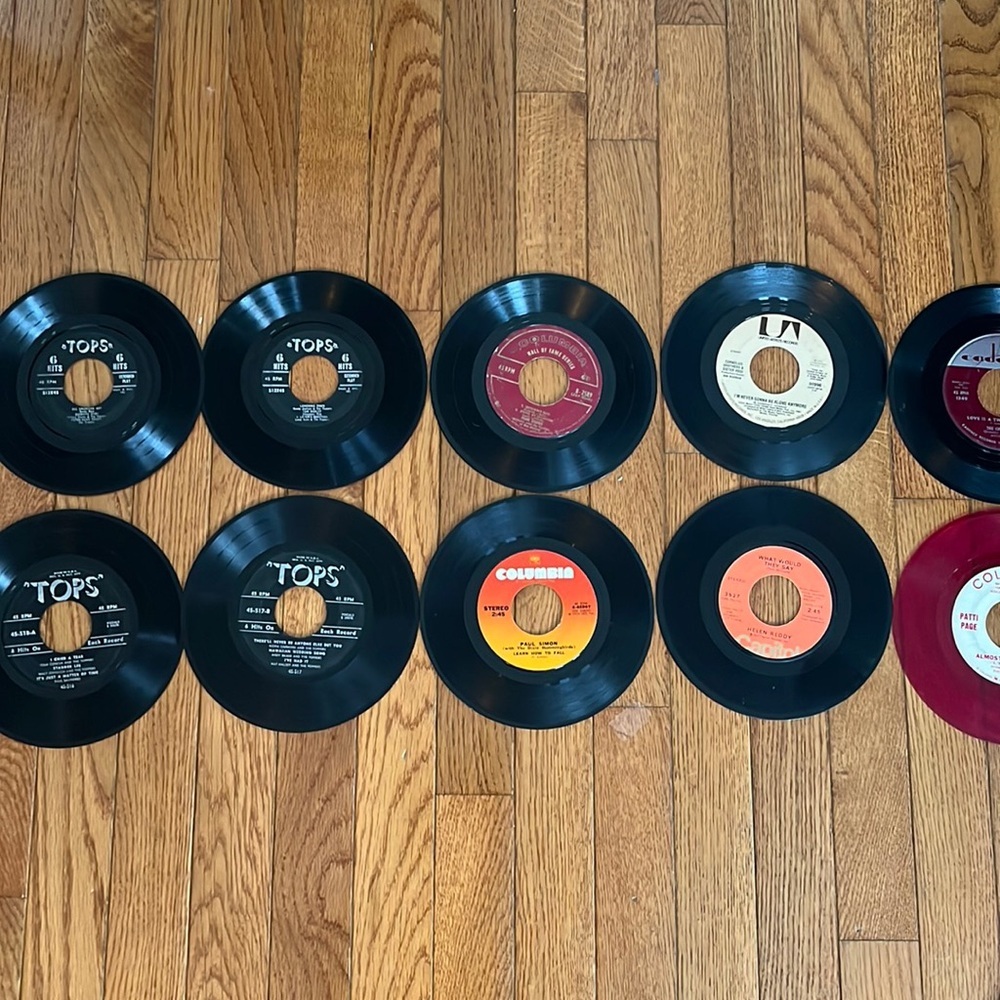 Lot of 10- 45 7" Vinyl Records Pop Rock Compilation Paul Simon Patti Page Chorde